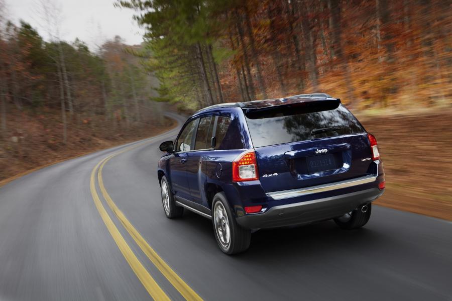  Jeep Compass 2011 года  (фото 14 из 97)